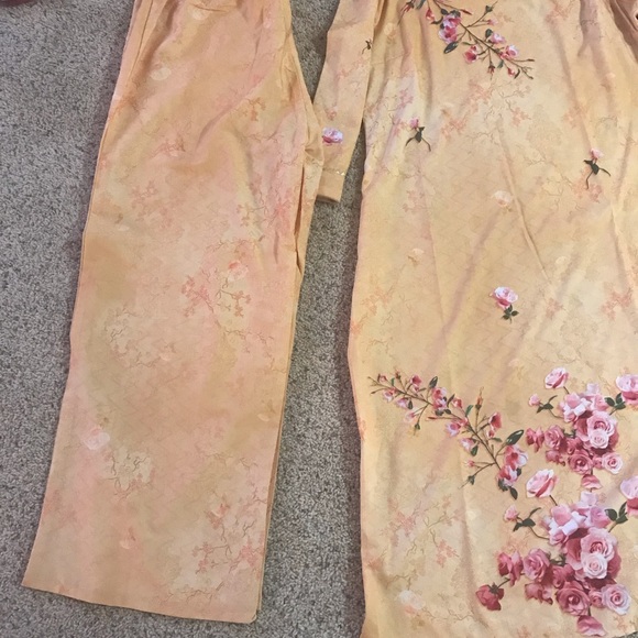 Punjabi suit with pant ( brand new) - Picture 2 of 3